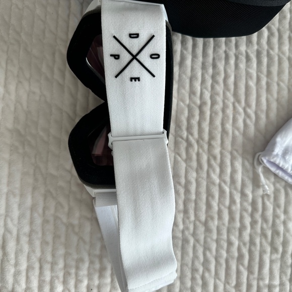 DOPE PINK/WHITE GOGGLES - Picture 3 of 8